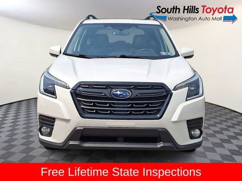 Used 2022 Subaru Forester Premium AWD/4WD image 2