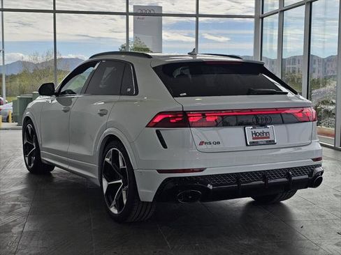 New 2026 Audi RS Q8 performance image 9