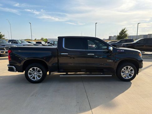 Used 2023 Chevrolet Silverado 1500 LTZ w/ LTZ Premium Texas Edition AWD/4WD image 6
