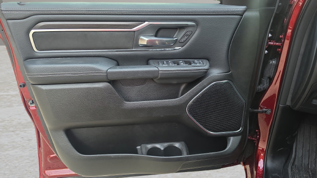 Used 2025 RAM 1500 Laramie w/ Sport Appearance Package AWD/4WD image 14
