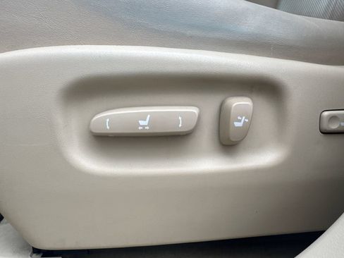 Used 2010 Lexus RX 450h AWD image 7