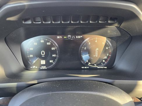 Used 2019 Volvo XC90 T6 Momentum w/ Advanced Package image 22