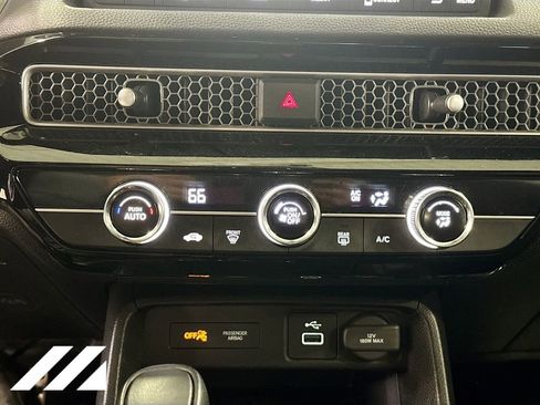 Used 2023 Honda Civic Sport image 17