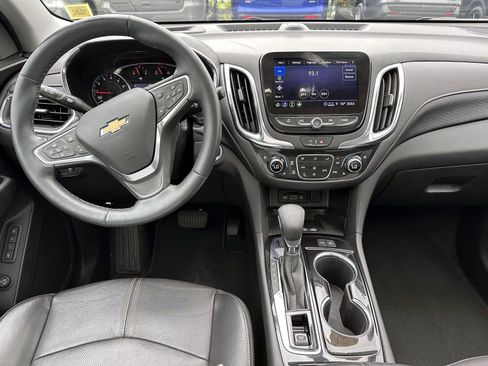 Used 2023 Chevrolet Equinox Premier AWD/4WD image 17