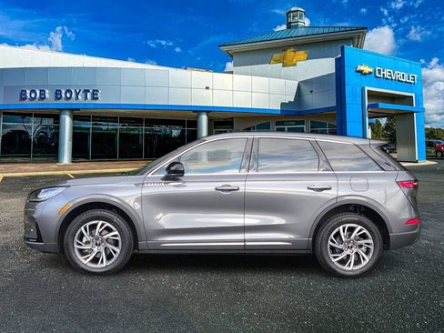 Used 2023 Lincoln Corsair FWD image 7