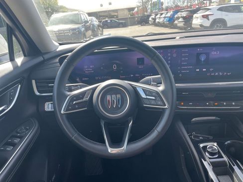 Used 2024 Buick Envision Preferred image 34