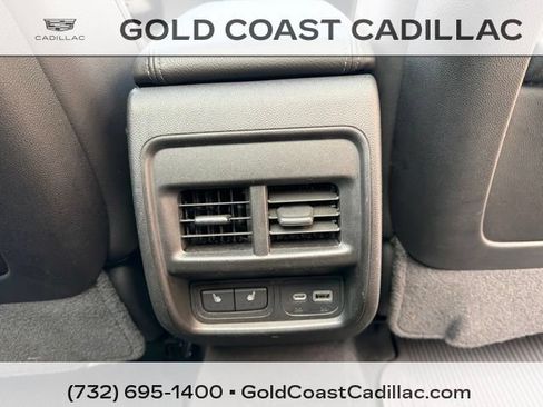Used 2021 Cadillac XT4 Premium Luxury w/ Cold Weather Package FWD image 9