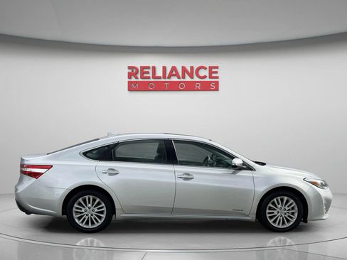 Used 2013 Toyota Avalon Limited FWD image 6