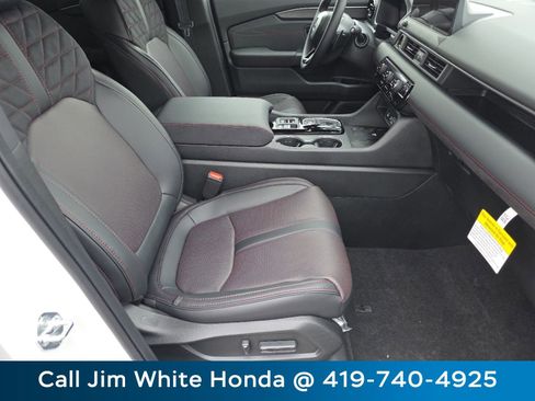 New 2026 Honda Pilot Black Edition image 23