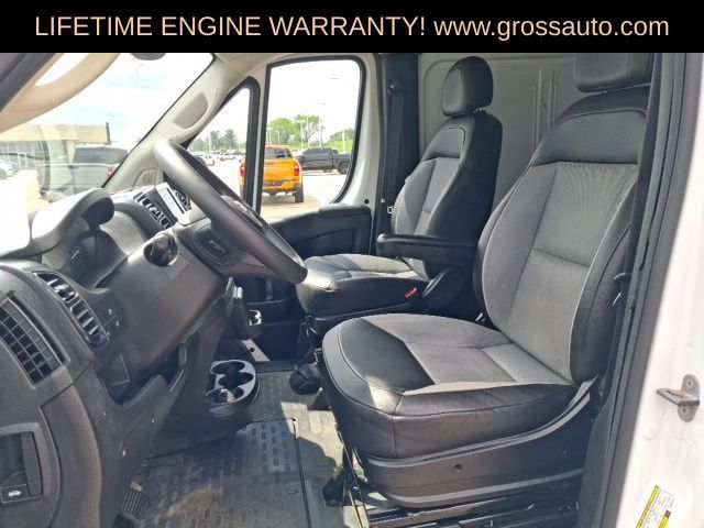 Used 2025 RAM ProMaster 3500 w/ Convenience Group FWD image 17
