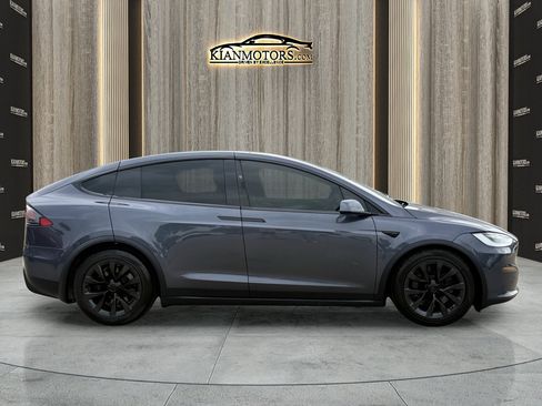 Used 2022 Tesla Model X AWD/4WD image 9