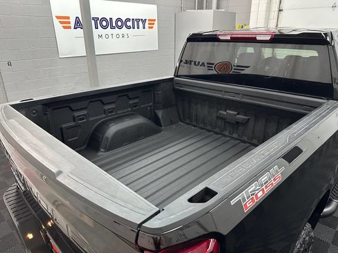 Used 2025 Chevrolet Silverado 1500 Custom Trail Boss AWD/4WD image 11