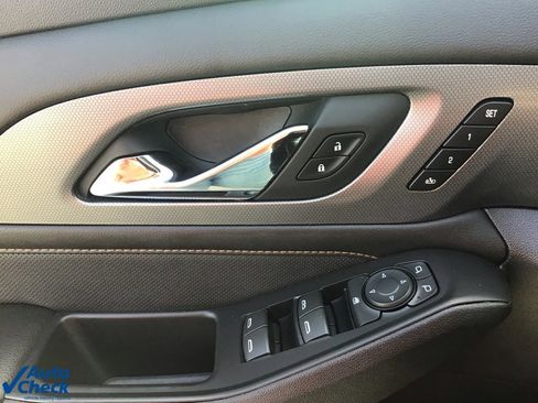 Used 2018 Chevrolet Traverse Premier w/ Redline Edition image 31