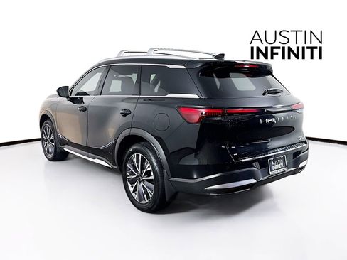 Certified 2026 INFINITI QX60 Luxe w/ Family Package image 6