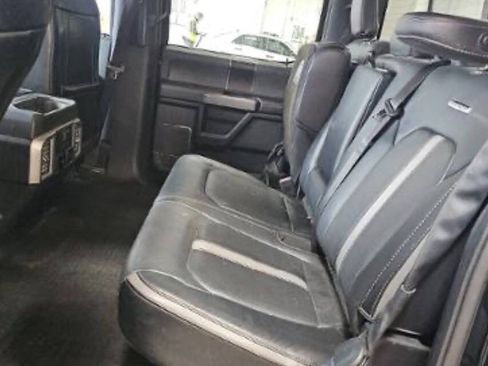 Used 2018 Ford F150 Platinum w/ Equipment Group 701A Luxury AWD/4WD image 12