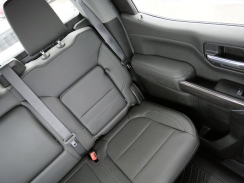 Used 2019 Chevrolet Silverado 1500 LTZ w/ LTZ Plus Package image 14