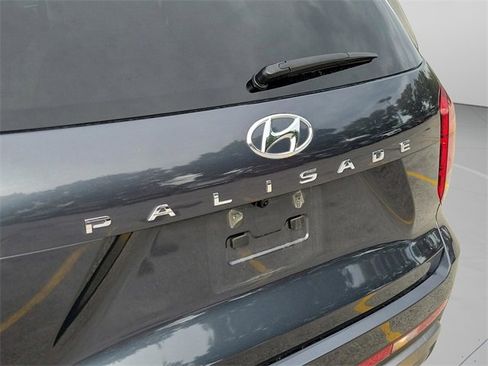 Used 2024 Hyundai Palisade Limited image 6