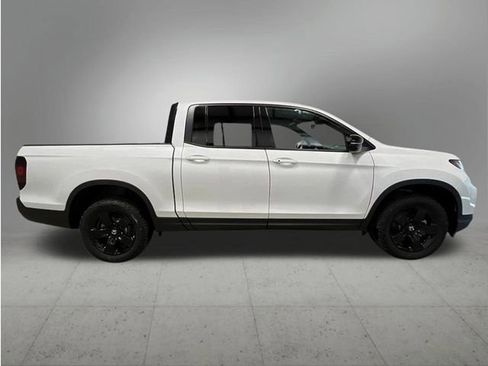 New 2026 Honda Ridgeline Black Edition image 7