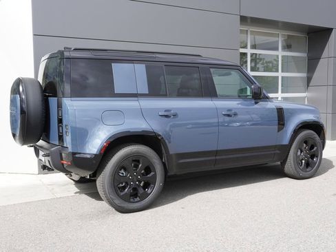 New 2026 Land Rover Defender 110 X-Dynamic SE AWD/4WD image 4