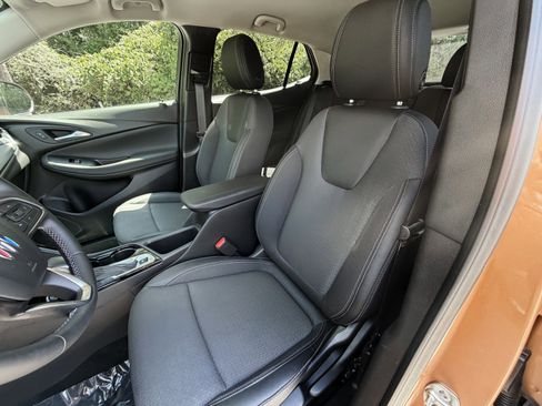 Used 2024 Buick Encore GX Preferred FWD image 15
