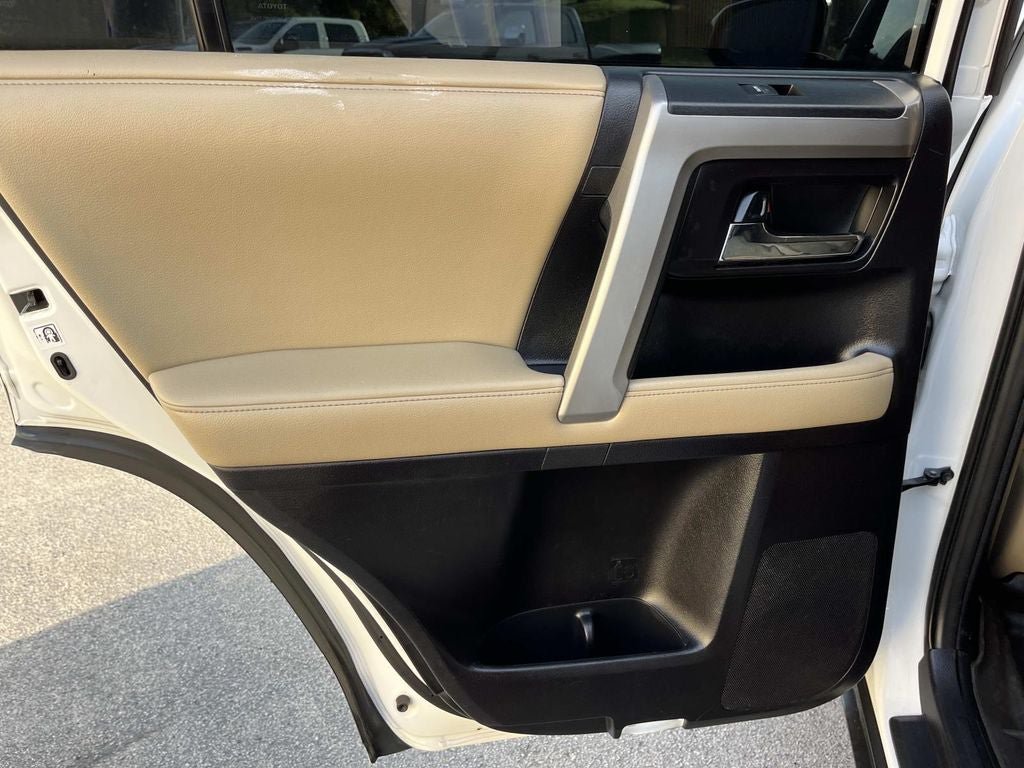 Used 2015 Toyota 4Runner SR5 RWD image 17