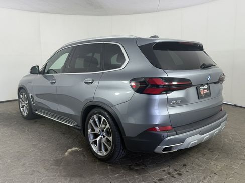 Used 2025 BMW X5 xDrive50e AWD/4WD image 5