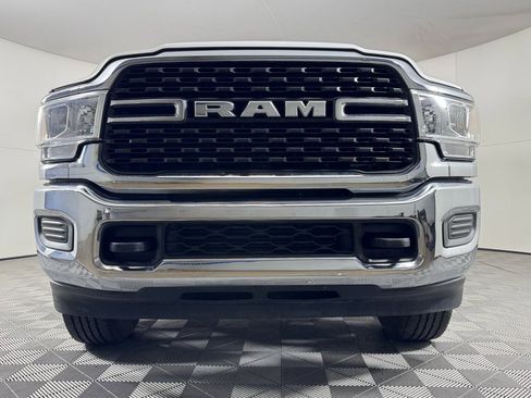 Used 2022 RAM 3500 Big Horn image 9