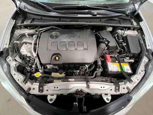 Used 2015 Toyota Corolla L image 27