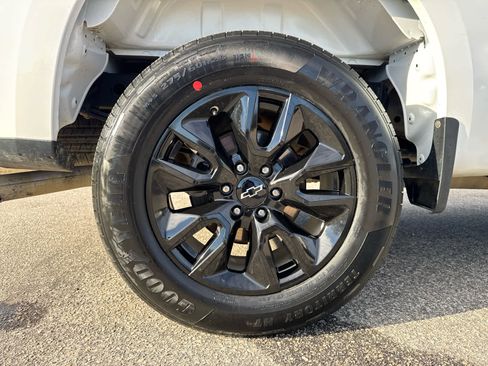 Used 2022 Chevrolet Silverado 1500 Custom image 31