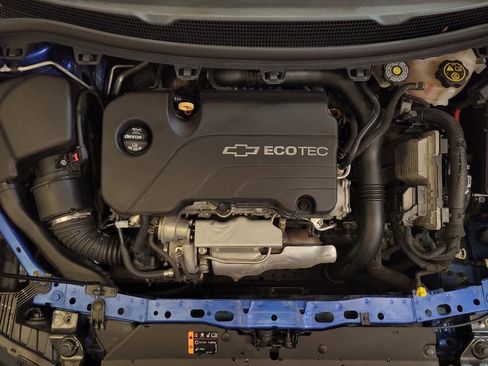 Used 2017 Chevrolet Cruze LT w/ Convenience Package image 30