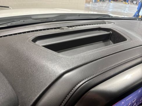 Used 2020 Chevrolet Silverado 1500 LT Trail Boss image 32