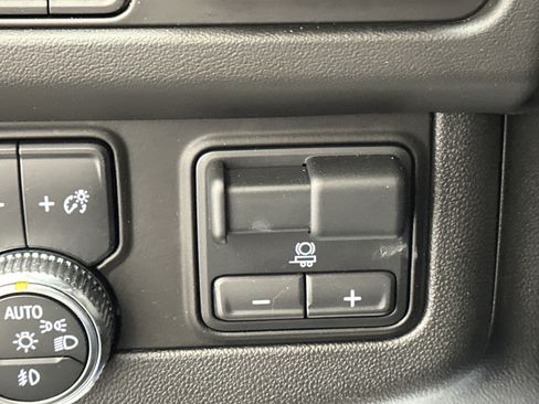 Used 2023 GMC Yukon AT4 w/ AT4 Premium Plus Package AWD/4WD image 43
