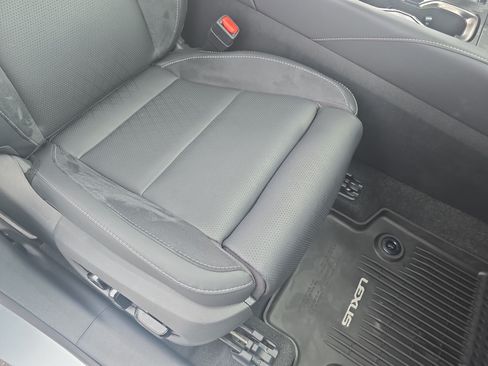 Used 2024 Lexus RX 350 AWD w/ Convenience Package image 10