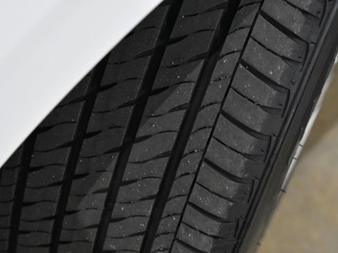 Used 2024 Nissan Sentra S image 11