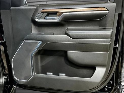 Used 2023 Chevrolet Silverado 1500 LT AWD/4WD image 27