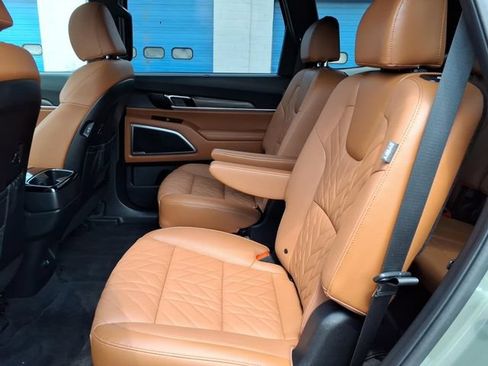 Used 2025 Kia Telluride EX X-Line AWD/4WD image 12