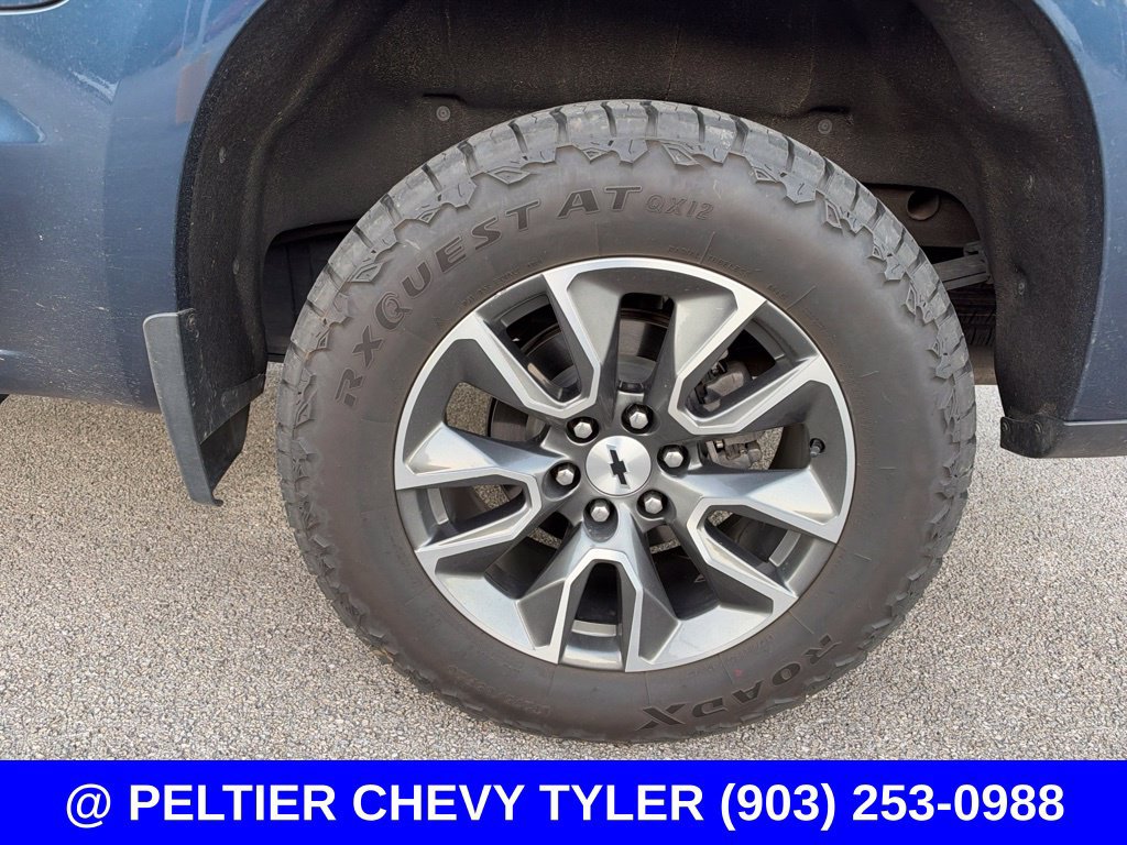 Used 2023 Chevrolet Silverado 1500 RST AWD/4WD image 5