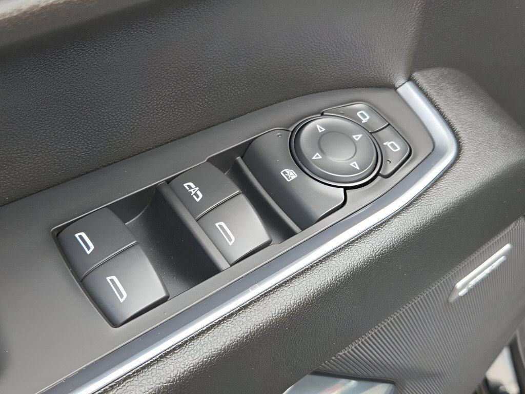 Certified 2024 Chevrolet Silverado 1500 LT Trail Boss w/ Convenience Package II AWD/4WD image 24