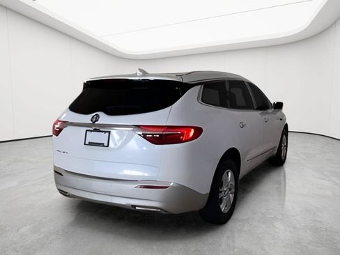 Used 2020 Buick Enclave Essence FWD image 11