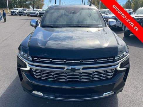 Used 2021 Chevrolet Suburban Premier w/ Premium Package image 8