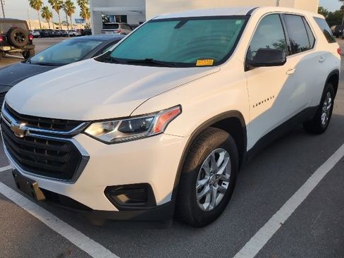 Used 2018 Chevrolet Traverse LS w/ LPO, Cargo Package image 5