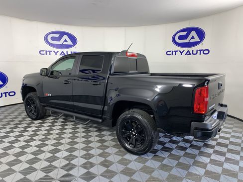 Used 2022 Chevrolet Colorado Z71 w/ Z71 Midnight Edition AWD/4WD image 5