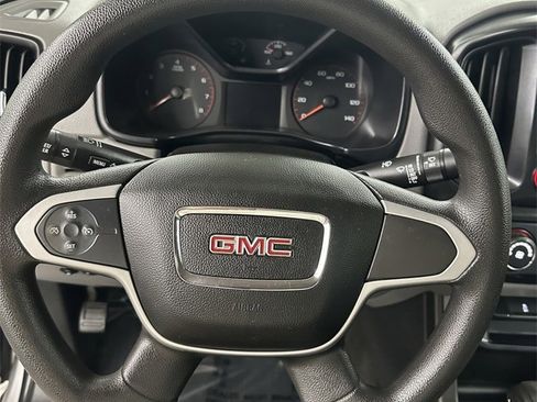 Used 2015 GMC Canyon 4x4 Extended Cab w/ Convenience Package image 18