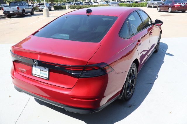 Used 2025 Honda Accord SE image 5