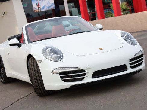 Used 2013 Porsche 911 Carrera S image 2