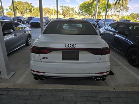 Used 2024 Audi S8 4.0T image 4