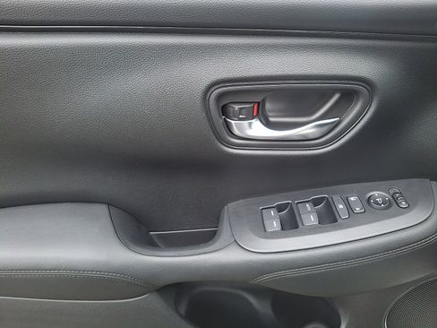 Used 2024 Honda HR-V LX image 12