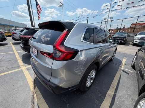 Used 2025 Honda CR-V LX image 4