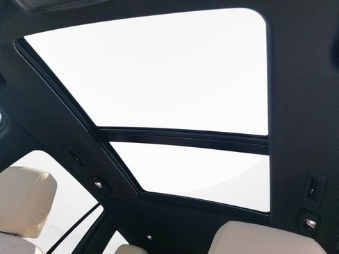 Used 2025 Cadillac XT6 Sport w/ LPO, Floor Liner Package image 36