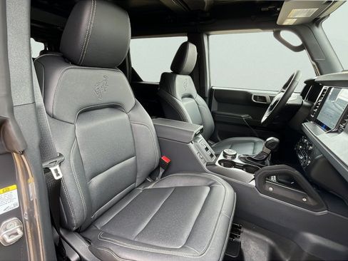 New 2026 Ford Bronco Badlands AWD/4WD image 28